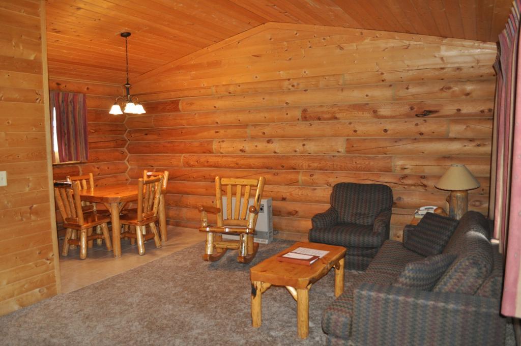 Villa 320 Guest Ranch Gallatin Gateway Zimmer foto